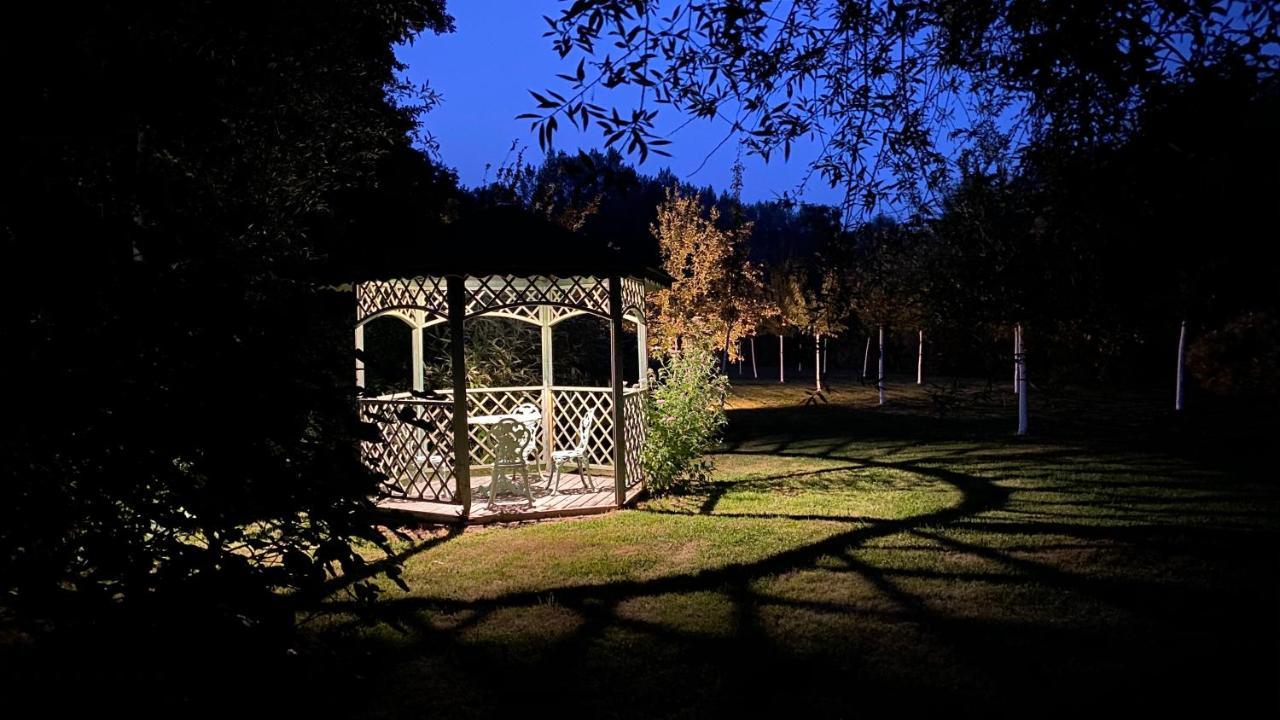 Domaine Le Hetrey Bed & Breakfast Toutainville Dış mekan fotoğraf